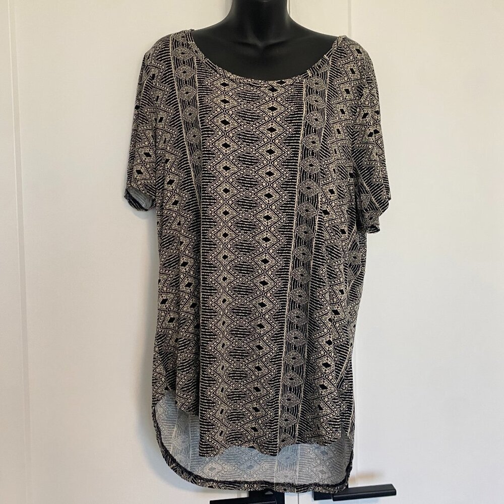 Dex Plus Size Women's Patterned Scoop Neck Stretchy‎ Tee Shirt Size 1X